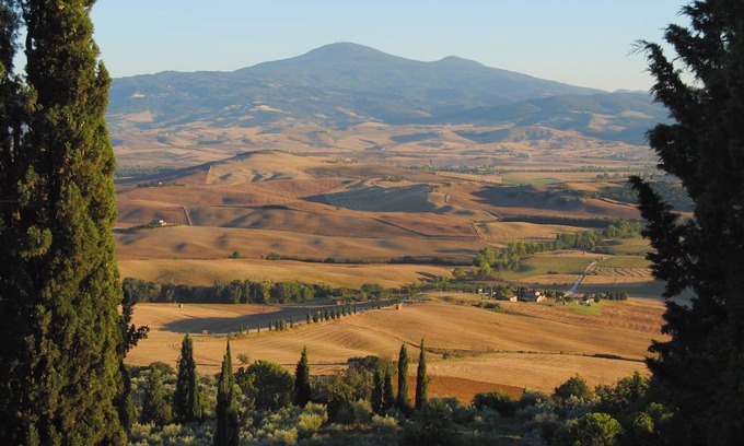 Casciano di Murlo House | Ancient Tuscan farmhouse 20 minutes from Siena