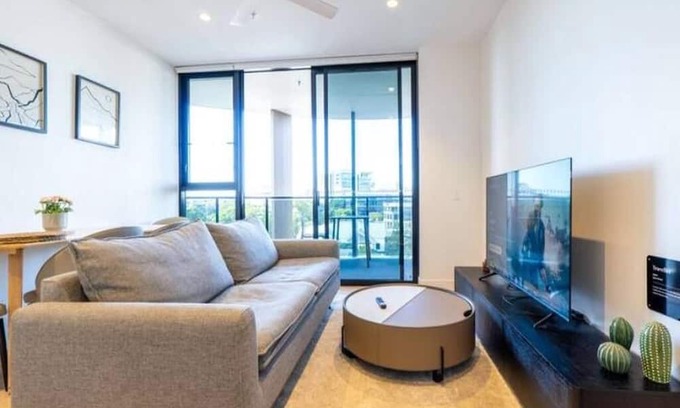 Milton Apartment | Stylish Flat in Milton - Near cultural & BNE City