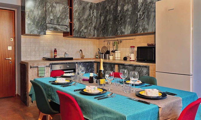 Cassina de' Pecchi House | House with whirlpool spa, LED lights and table football Within walking distance of the metro