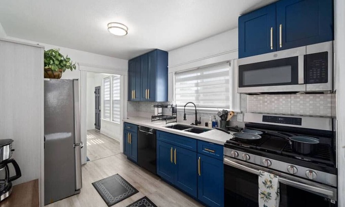 North Long Beach Apartment | Arcade & Huge Yard | 30 Min to Disneyland