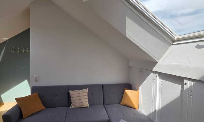 Korbach Apartment | Modern vacation apartment in the countryside - lakes, cycle path & events nearby