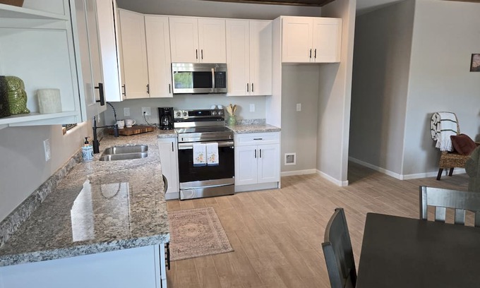 Tanque Verde House | Brand new Hacienda at the base of Mt Lemmon