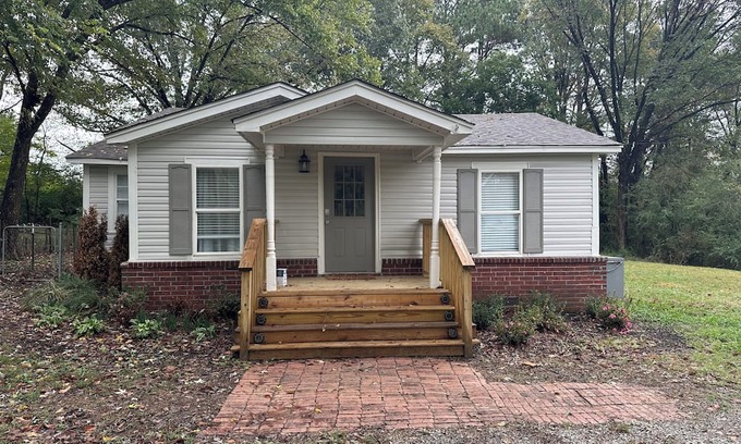 Olive Branch House | Livie’s Cozy Cottage Near Collierville