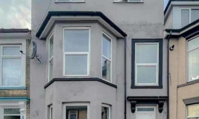 Great Yarmouth House | Crown road