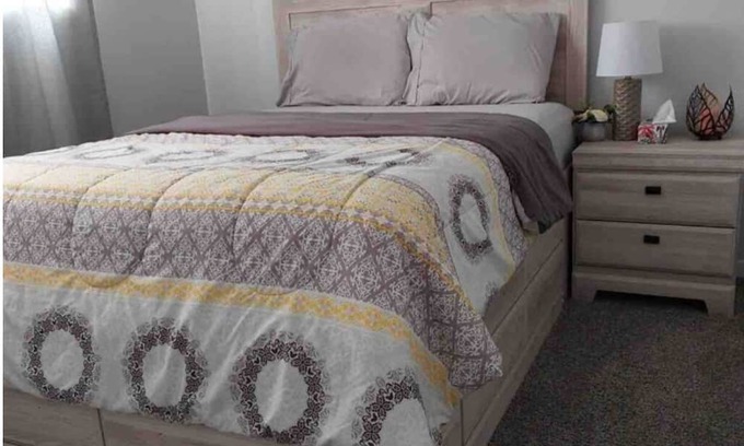 Southeast Calgary House | Adorable 2 bedroom basement with private parking