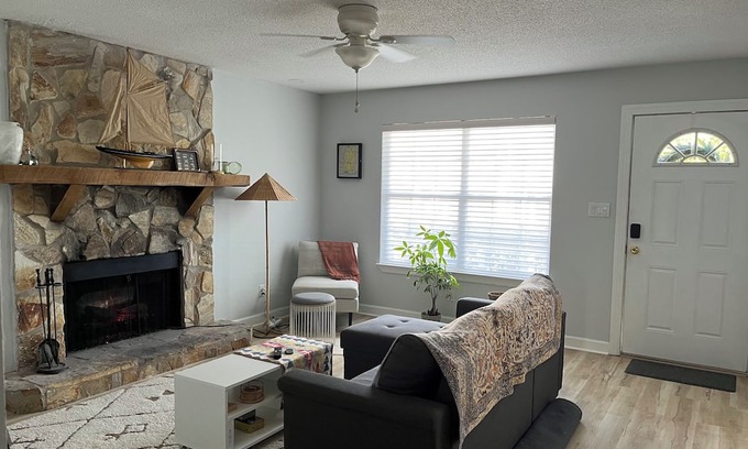 Pascagoula House | Charming 3-bedroom house in peaceful Pascagoula only a walk to the beach.