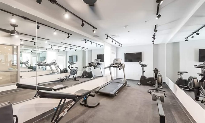 Abbotsford Apartment | Ventura In Downtown, walking distance to all essentials.