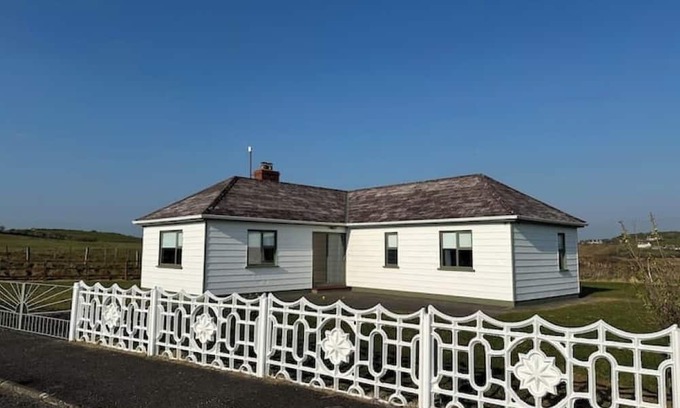 Rossnowlagh House | Tranquil Coastal Retreat in Rossnowlagh, Ireland