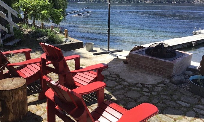 Christina Lake Cabin | Lake Front Property on Christina Lake