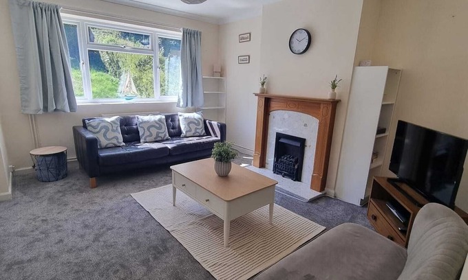 Martlesham Heath House | Family friendly house in Woodbridge, close to town with shops and restaurants.