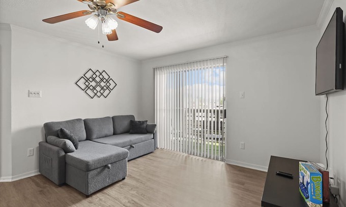 Astrodome Apartment | Med Center Apt Near NRG