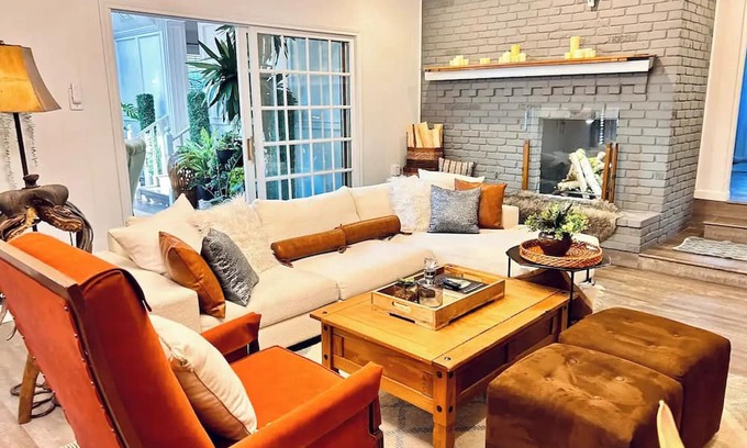 DeSoto House | Texas Style & Comfort