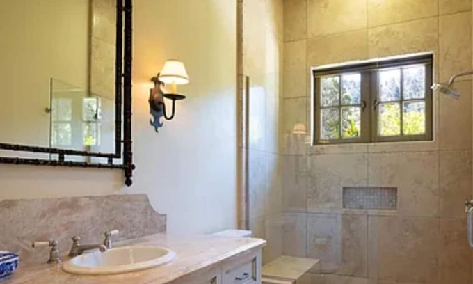 Carmel House | Charming 6-bedroom house in Carmel-by-the-Sea