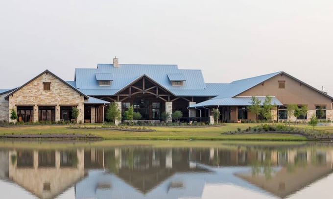 Cypress House | Modern Texas Retreat in Towne Lake – Stylish Comfort & Prime Location!