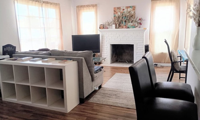Riverside House | Home in Riverside