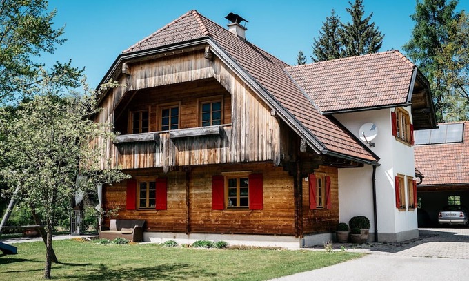 Unterlibitsch House | Chalet in Feistritz near Petzen Ski Area