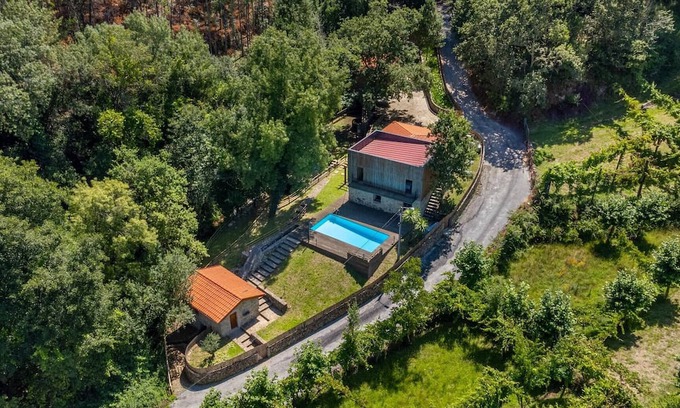 Codeceda Villa | Ripado House - Coto Mills
