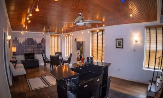 Albany House | Charming 3-bedroom house near Empire State Plaza