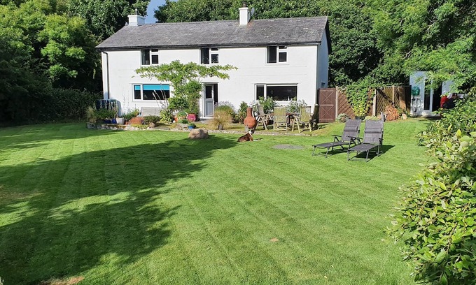 Pentre Berw House | Secluded Family Home in Central Anglesey