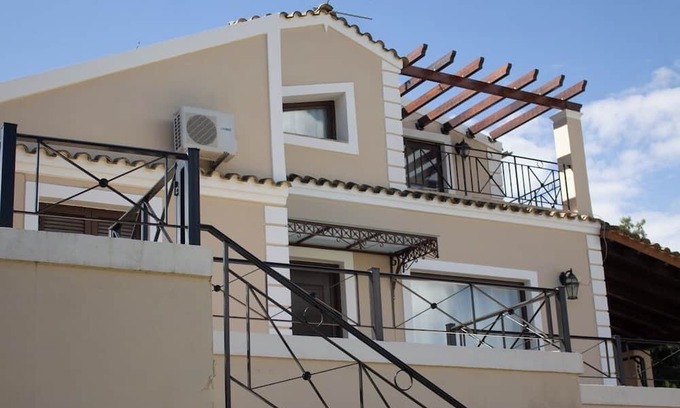 Dafnata Villa | Noradia. Corfu villa near Achilleion palace. Private beach at 1,5Km.