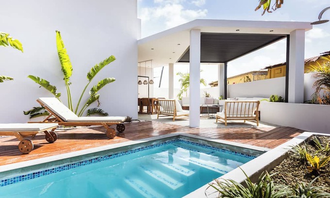 Santa Catharina Villa | Relaxing Oasis in Santa Catharina | Serka Liv