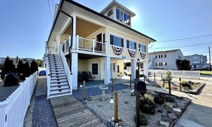 Wildwood Crest House | Charming 3 Room Efficiency in Wildwood Crest