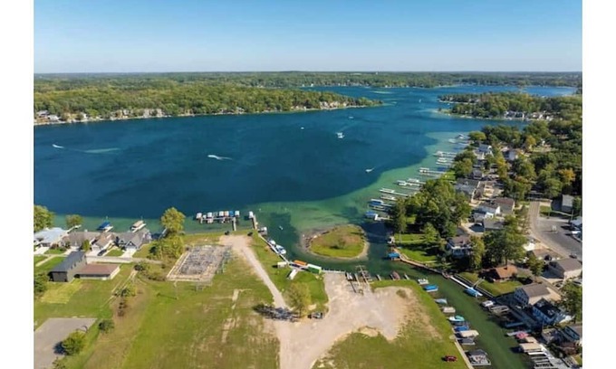 Lake James Cottage | Sunset Cottage on Jimmerson Lake