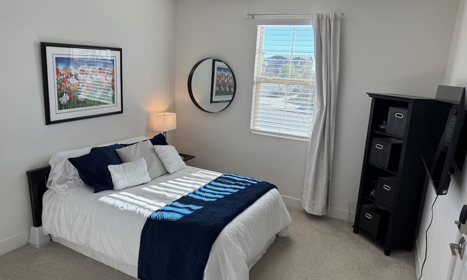 Woodland House | Private Cheery Suite br4–private bathroom
