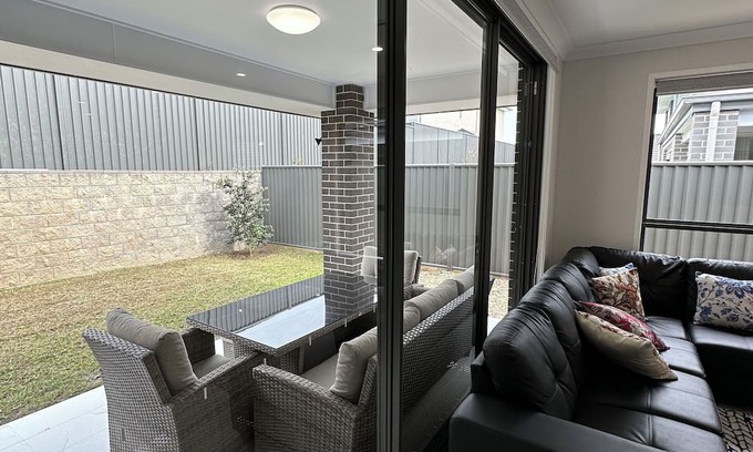 Harrington Park House | 4 Bedrooms Oran Park Home