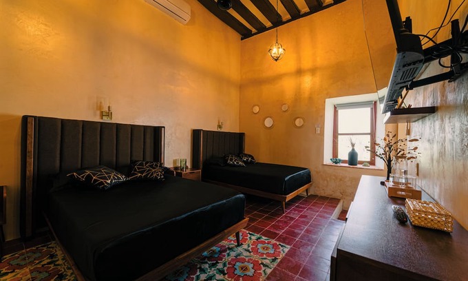 Zona Centro Apartment | 17th century Lanz House-center-cathedral-bicycle#2