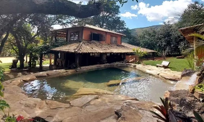 Jaboticatubas Cottage | Vacation home with natural water pool