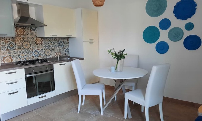 Torre Castiglione Apartment | Small apartment in the reserve "Palude del Conte" 300m from the crystal clear sea