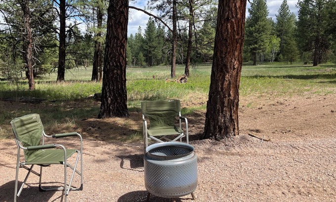 Greenough House | Enchanting 1-bedroom RV in Greenough