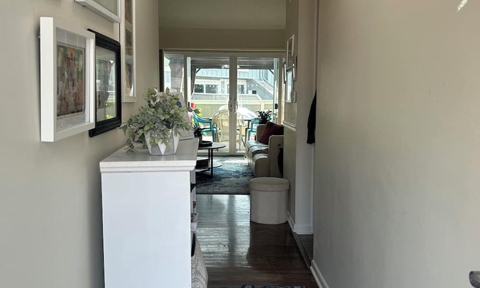 Lenexa House | Charming, 2 Bed, 1 bath one- level TH w private patio w/in 2 mi of hospital
