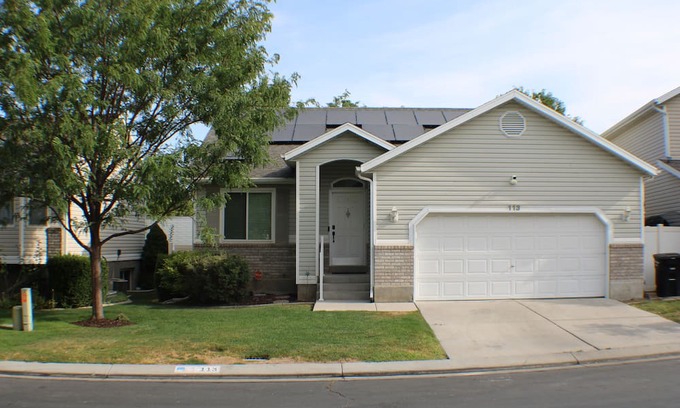 Stansbury Park House | Spacious 5-bedroom house in charming Stansbury Park with WiFi, AC