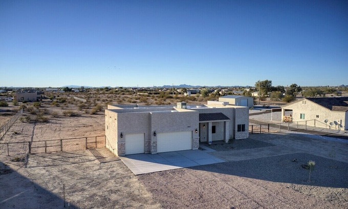 Wittmann House | Stunning Sonoran Horse Property on Desert Acre
