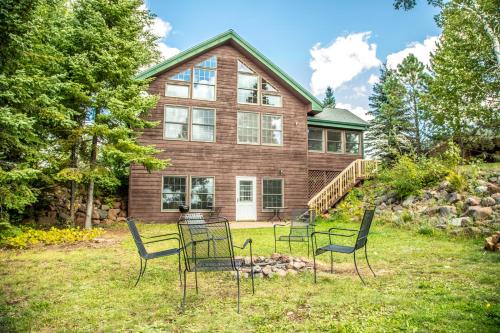 Grand Marais House | Devil Track Sunset Overlook 211 on Devil Track Lake by Cascade Vacation Rentals