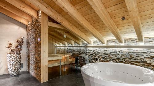 Zermatt Apartment | 4BR Stunning Penthouse - ski in&ski out