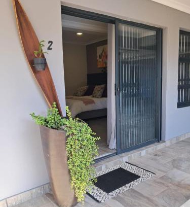 Umtentweni Bed & Breakfast | 8 On Eagle Bed & Breakfast Room 2