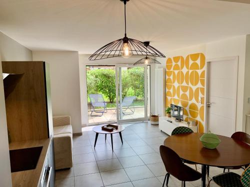 Thones Apartment | Appartement neuf au calme avec vue