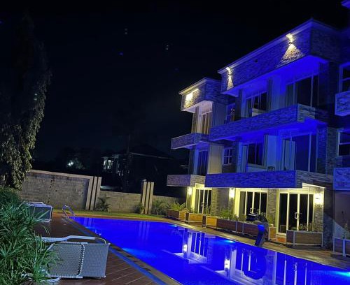 Jinja Hotel | Deluxe 12- Jinja pool apartments