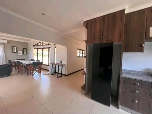 Ras Makamaiwe Bed & Breakfast | Kingtech inc Apartments