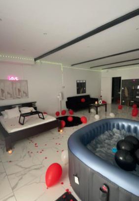 Genay Apartment | Aqualuxe69