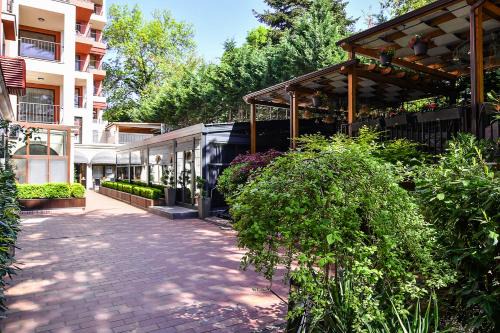 Saints Constantine and Helena Apartment | Villa Mare Flat Two Bedrooms FREE Parking